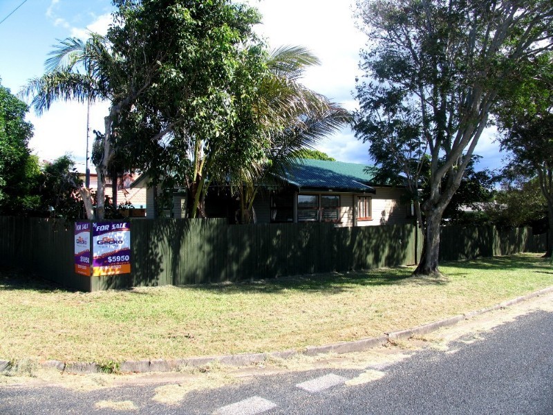 123 Arthur Street, Woody Point QLD 4019