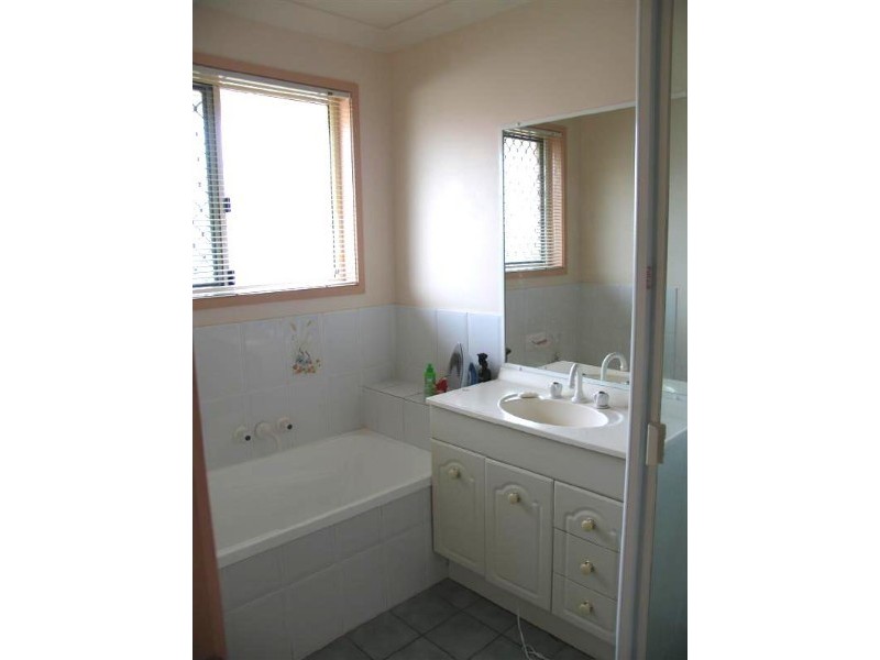 4 Newton Court, Morayfield QLD 4506