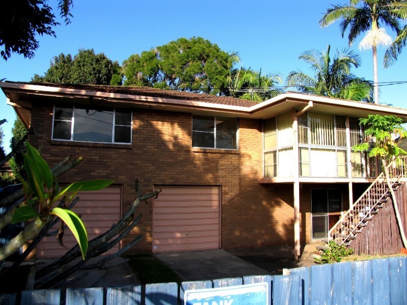 127 King Street, Woody Point QLD 4019
