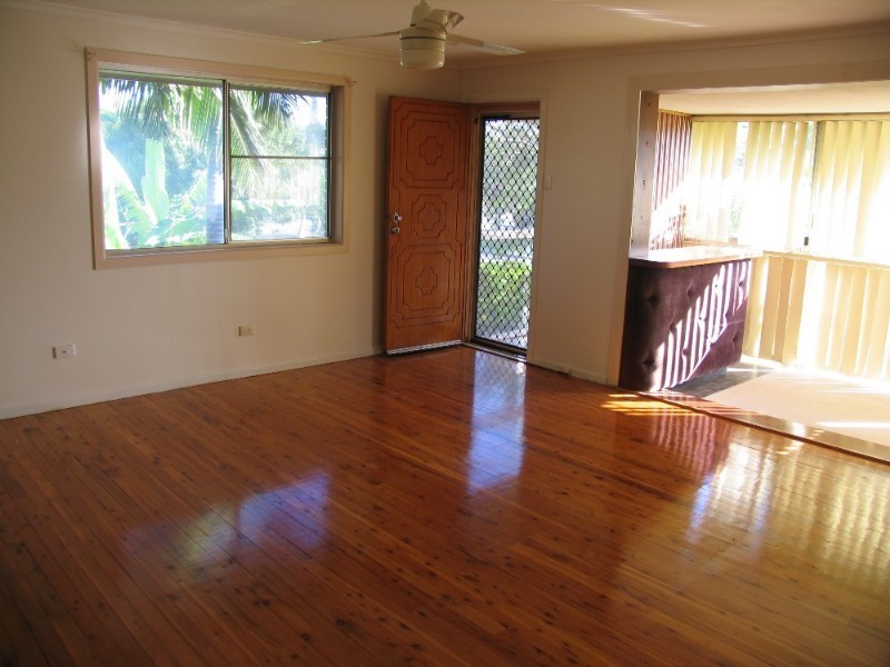 127 King Street, Woody Point QLD 4019