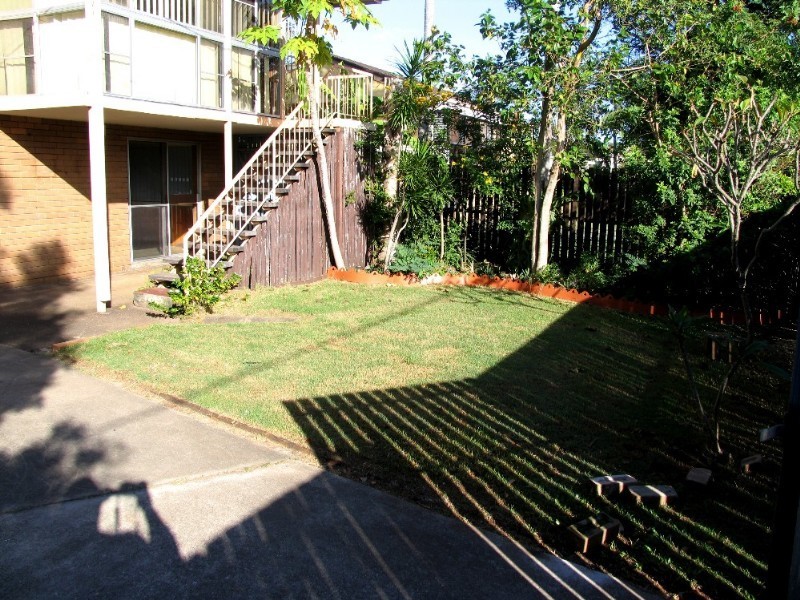 127 King Street, Woody Point QLD 4019