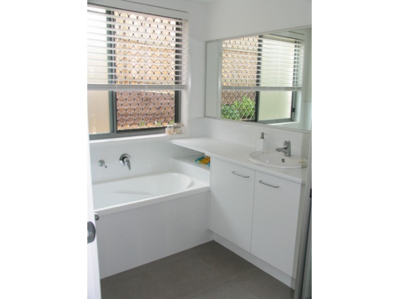 4 Grange Court, Narangba QLD 4504