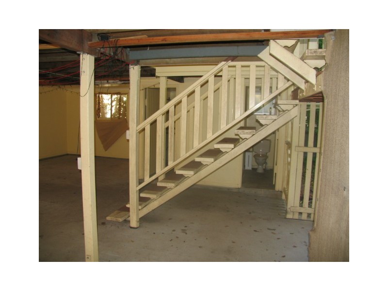 5 Louis Street, Redcliffe QLD 4020