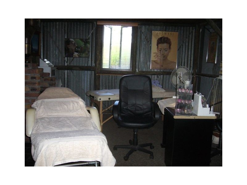 32 Margaret Street, Woodford QLD 4514