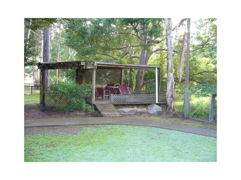 32 Margaret Street, Woodford QLD 4514