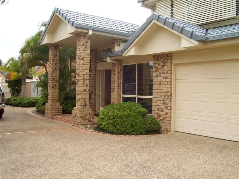 169 Griffith Road, Newport QLD 4020