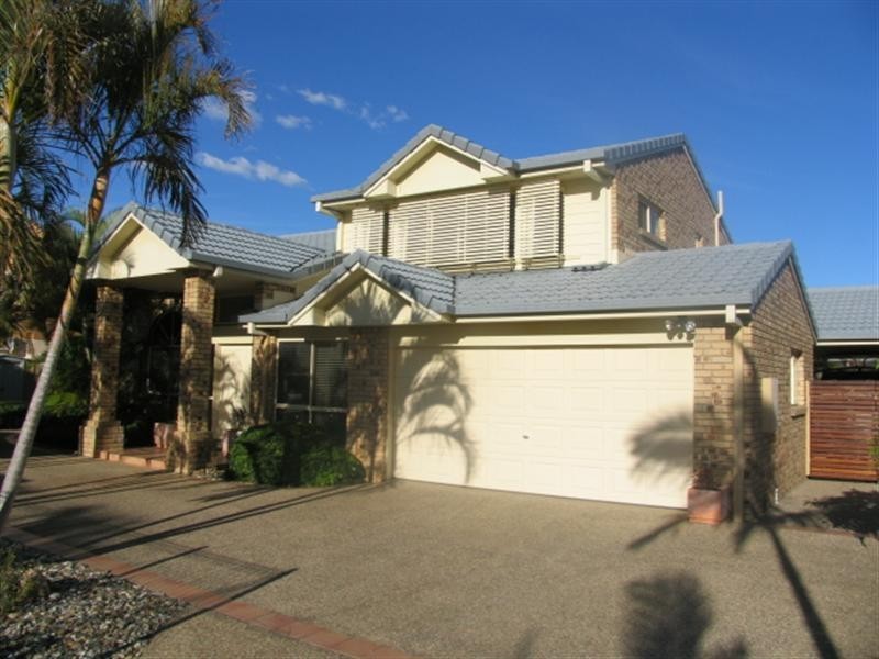 169 Griffith Road, Newport QLD 4020