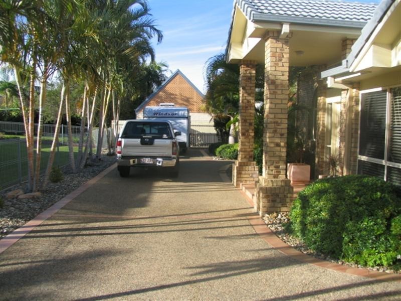 169 Griffith Road, Newport QLD 4020