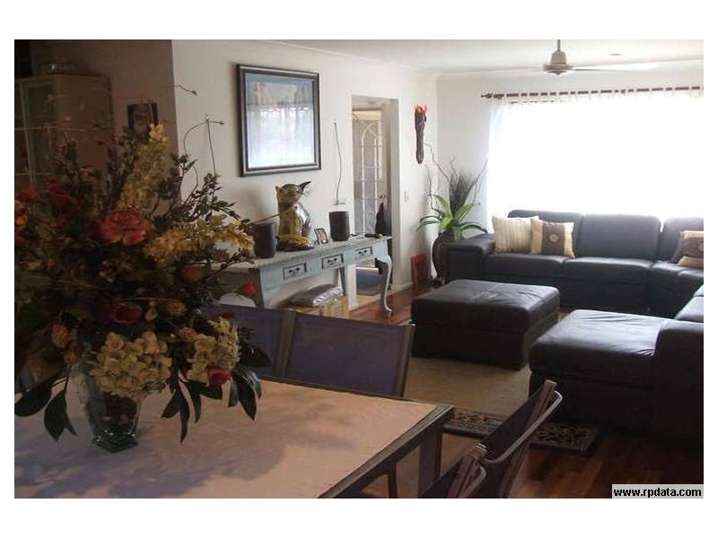 28 Copper Crescent, Griffin QLD 4503