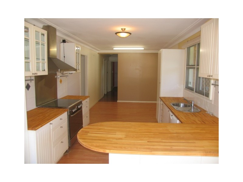 32 Lucinda Street, Clontarf QLD 4019