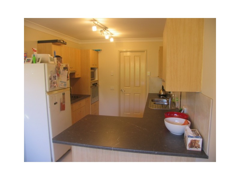 2/4 Margaret Street, Scarborough QLD 4020