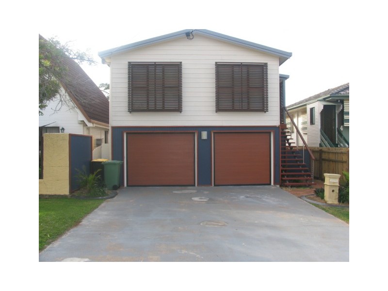 6 James Street, Scarborough QLD 4020