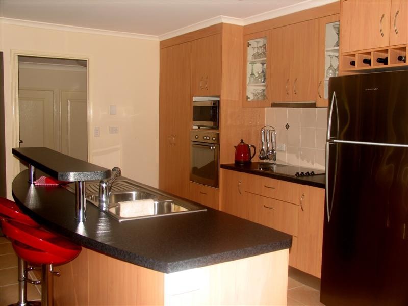 8 Brennan Road, Scarborough QLD 4020