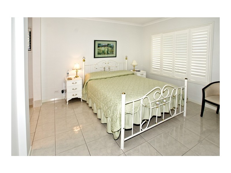 46 Grace Street, Scarborough QLD 4020