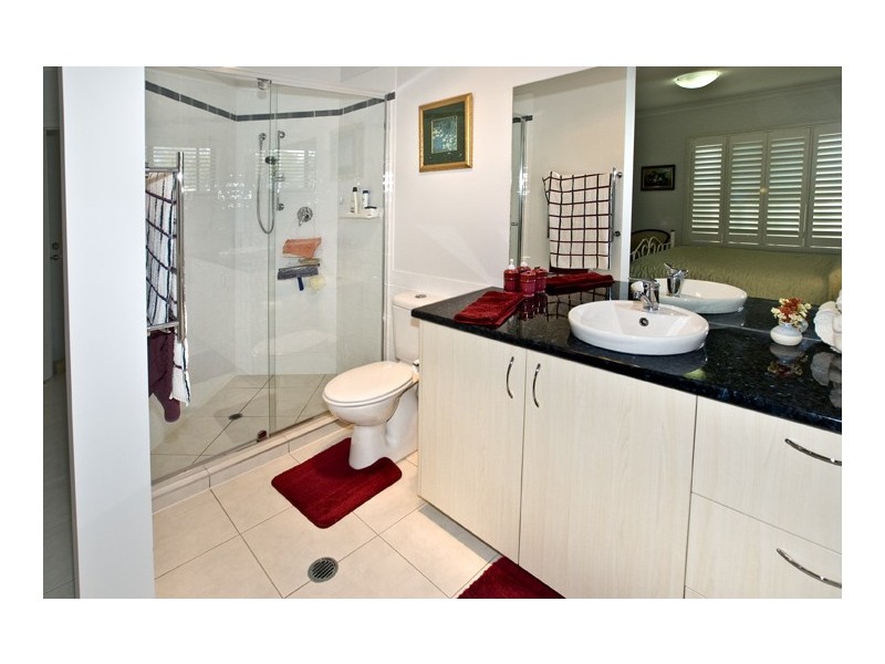 46 Grace Street, Scarborough QLD 4020