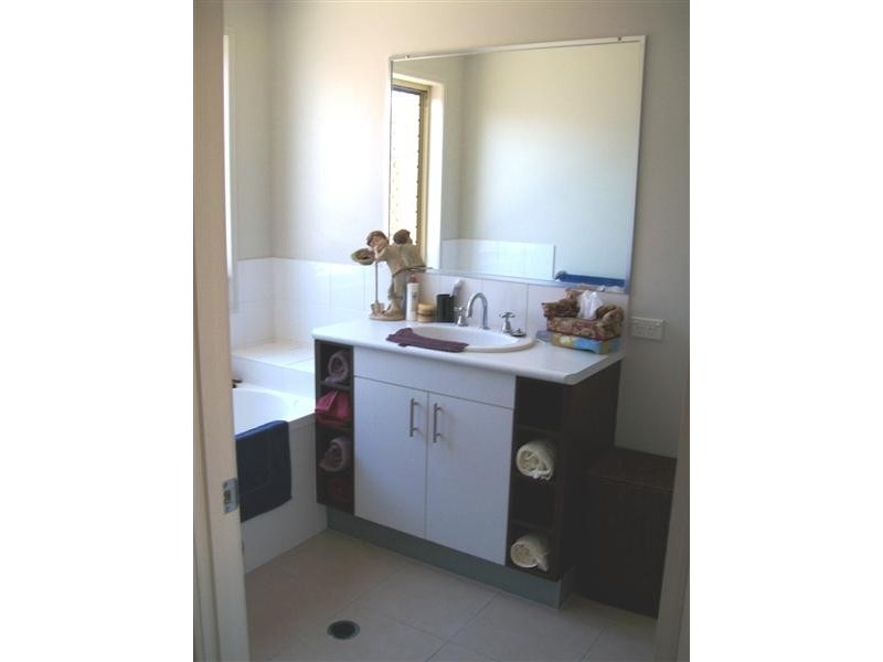 10 Summerhill Drive, Morayfield QLD 4506