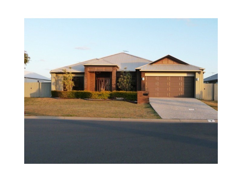 16 Central Lakes Drive, Caboolture QLD 4510