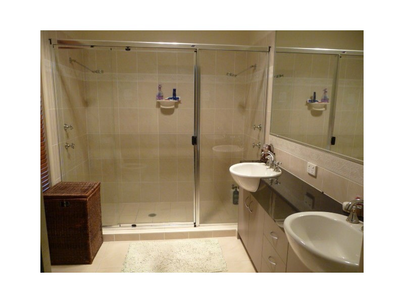 16 Central Lakes Drive, Caboolture QLD 4510