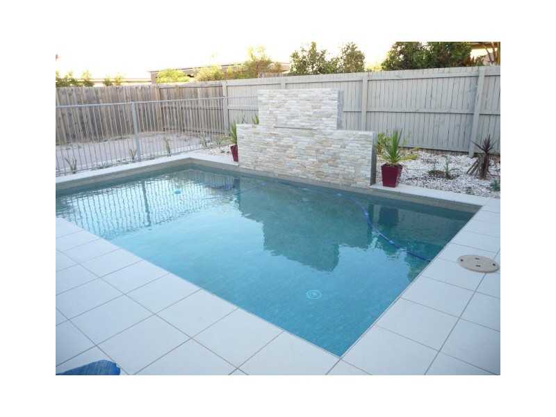 16 Central Lakes Drive, Caboolture QLD 4510