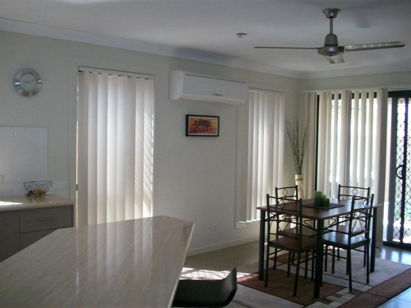 27A Leichhardt Avenue, Rothwell QLD 4022