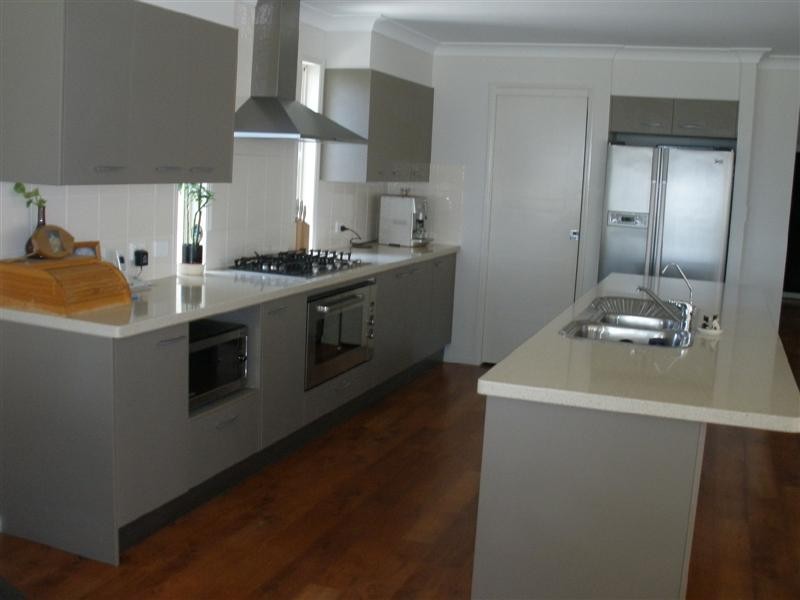 31 Captain Cook Parade, Deception Bay QLD 4508