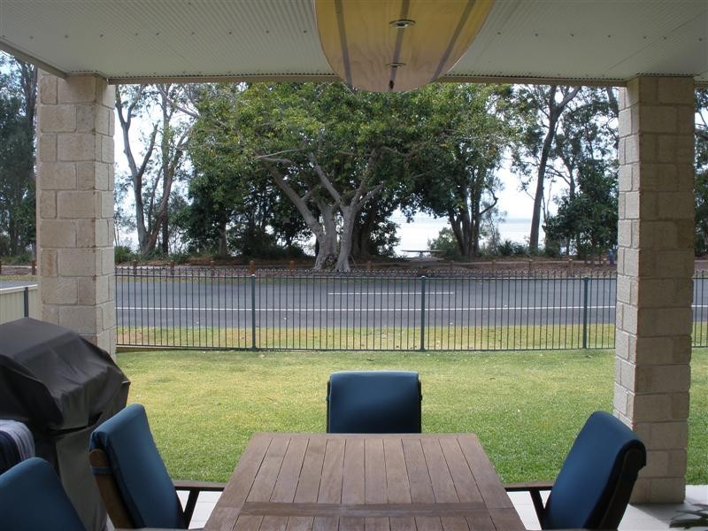 31 Captain Cook Parade, Deception Bay QLD 4508