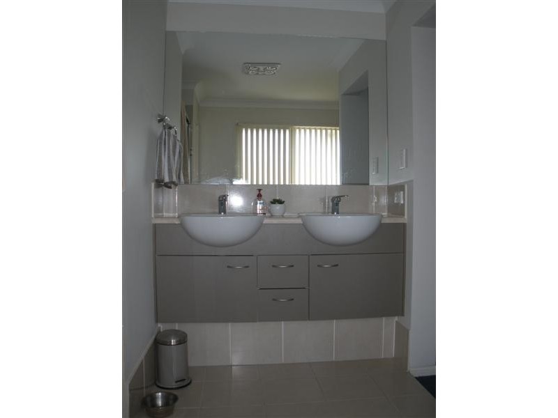 31 Captain Cook Parade, Deception Bay QLD 4508