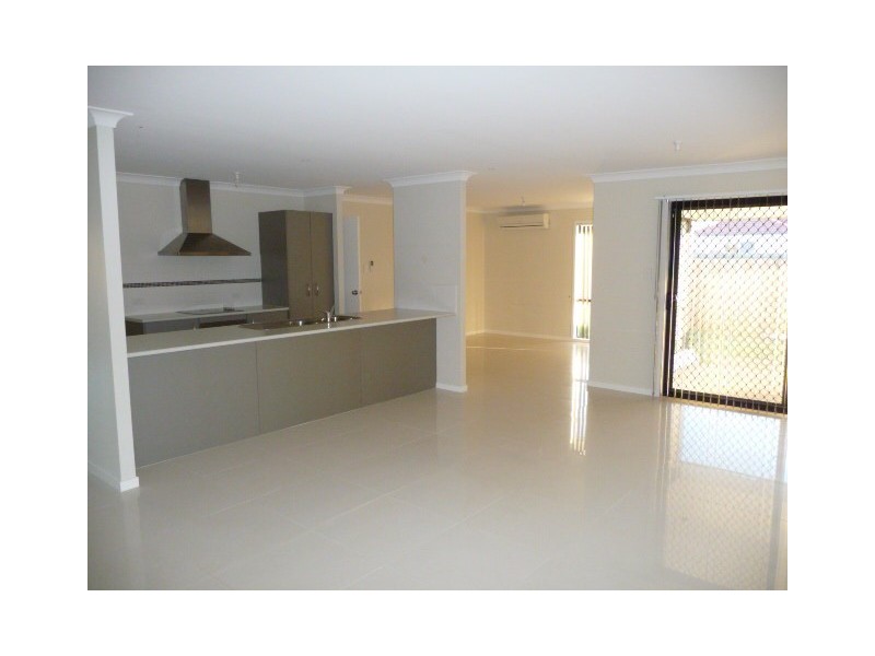 74 Ronald Court, Caboolture South QLD 4510