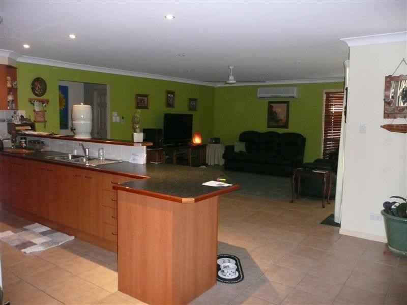 9 Maurice Avenue, Morayfield QLD 4506