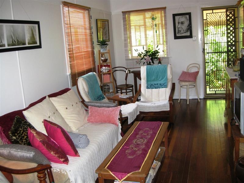 32 James Street, Scarborough QLD 4020