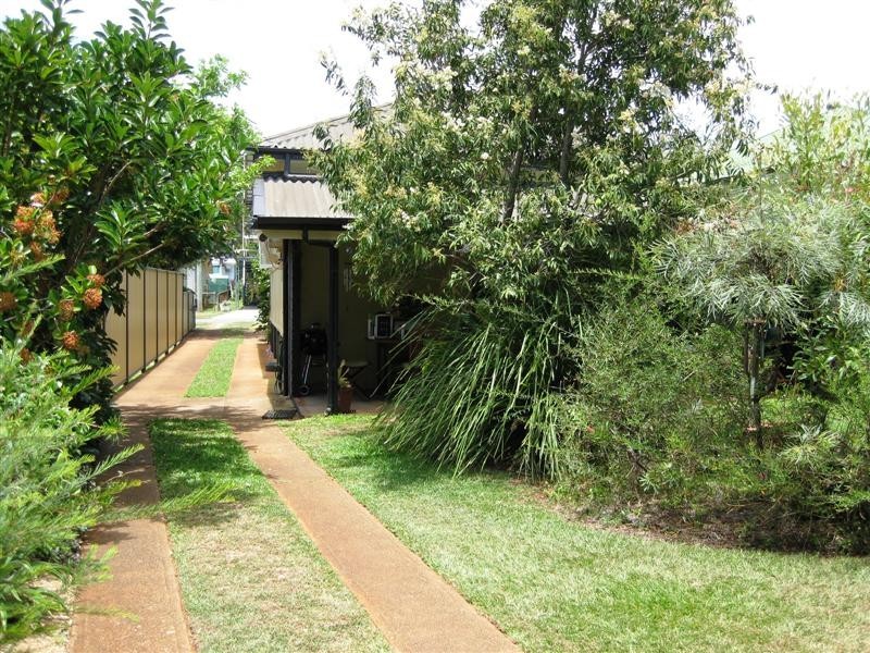 32 James Street, Scarborough QLD 4020