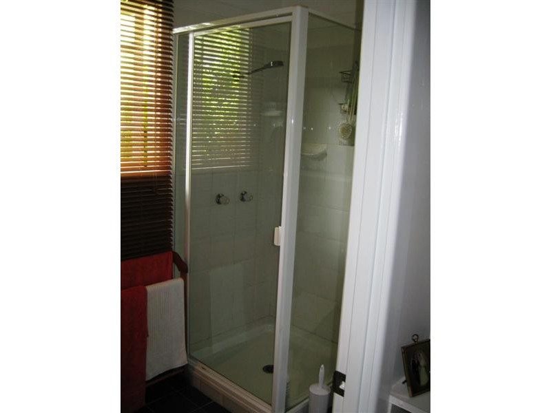 32 James Street, Scarborough QLD 4020