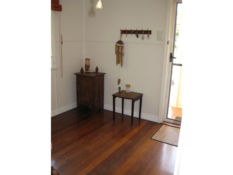 3 Louis Street, Redcliffe QLD 4020