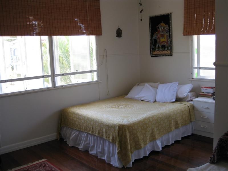 3 Louis Street, Redcliffe QLD 4020