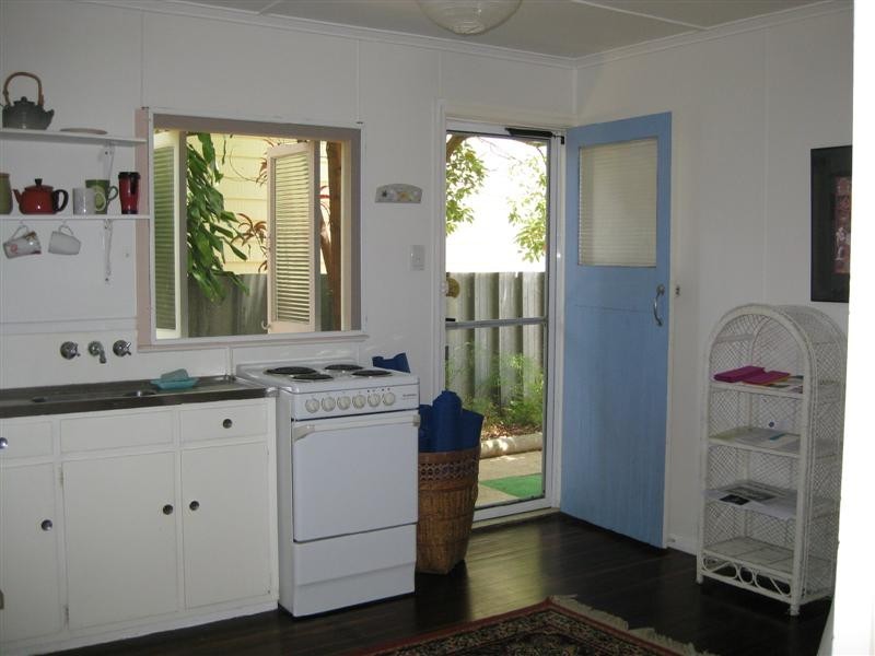 3 Louis Street, Redcliffe QLD 4020