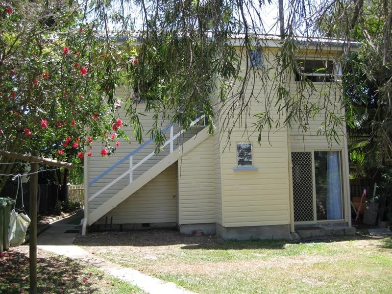 3 Louis Street, Redcliffe QLD 4020