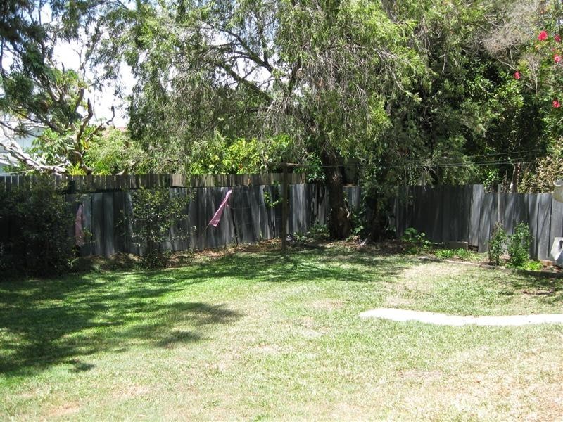 3 Louis Street, Redcliffe QLD 4020