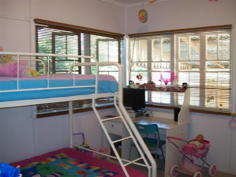 17 Sampson Street, Deception Bay QLD 4508