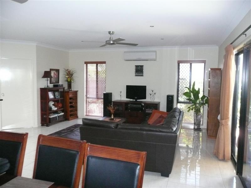 36 Mossman Way, Sandstone Point QLD 4511