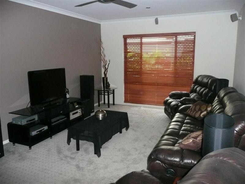 36 Mossman Way, Sandstone Point QLD 4511