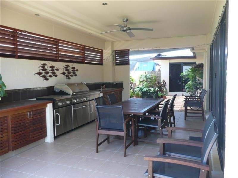 36 Mossman Way, Sandstone Point QLD 4511