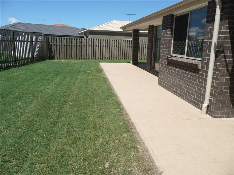 60 Hollywood Drive, Bellmere QLD 4510