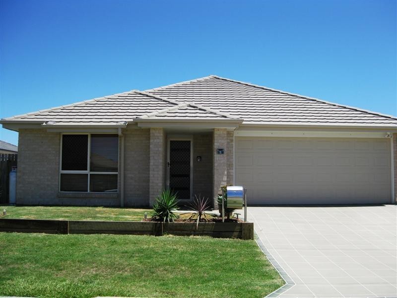 5 Jemma Street, Rothwell QLD 4022