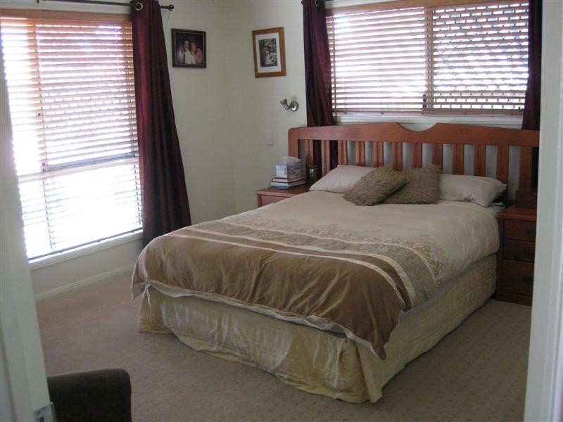 5 Jemma Street, Rothwell QLD 4022