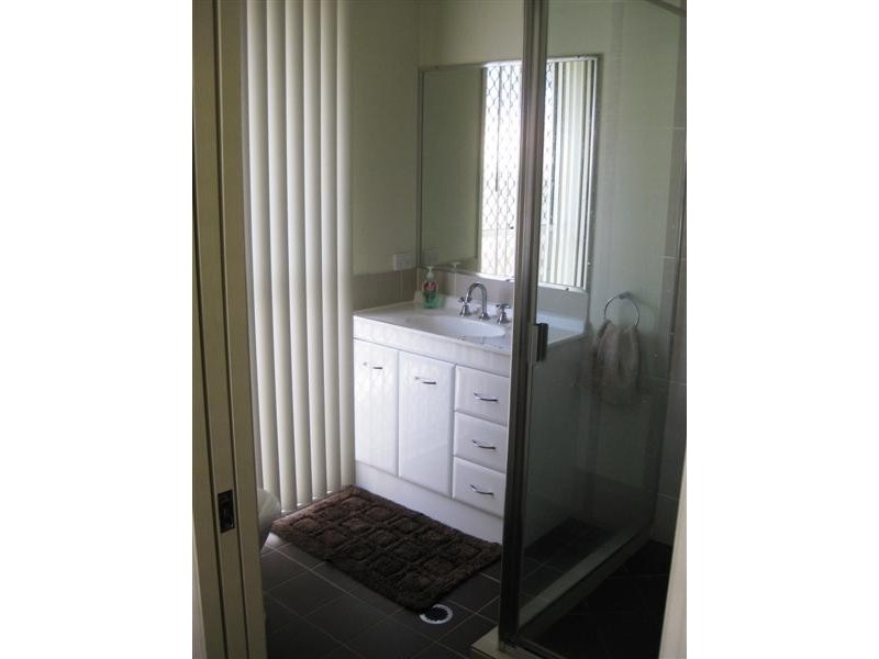 5 Jemma Street, Rothwell QLD 4022