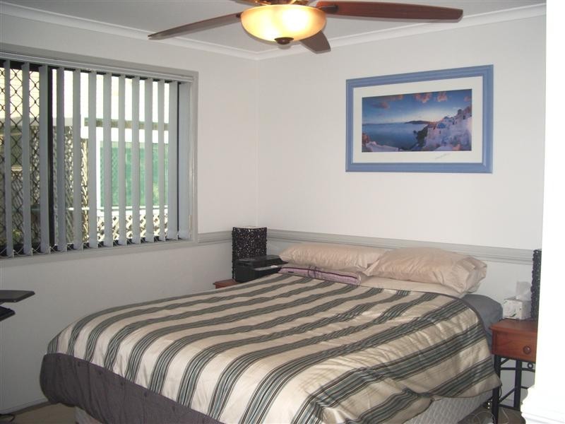 2/19 Prince Edward Parade, Redcliffe QLD 4020