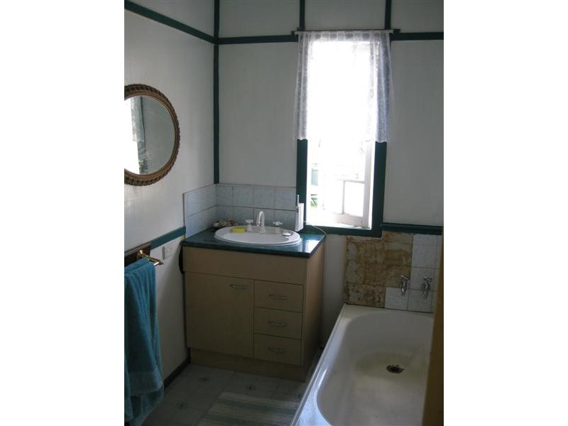 127 Bartholomew Road, Elimbah QLD 4516