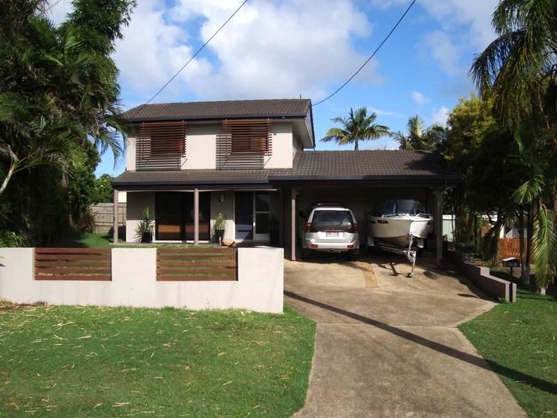 2 Magnolia Street, Margate QLD 4019