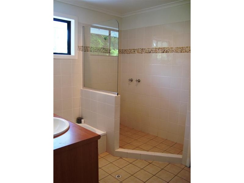 2 Magnolia Street, Margate QLD 4019