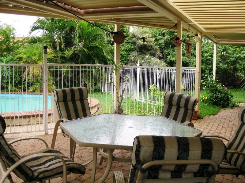 6 Vista Court, Newport QLD 4020